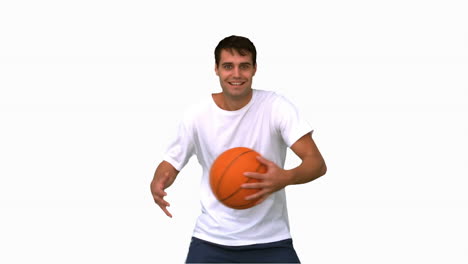 Mann-Spielt-Und-Dribbelt-Mit-Einem-Basketball-Auf-Weißem-Bildschirm