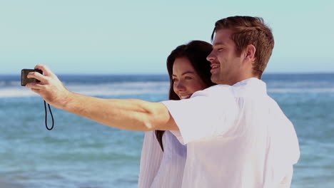 Couple-taking-a-self-portrait