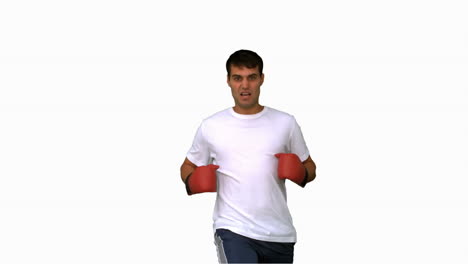 Gutaussehender-Boxer,-Der-Einen-Hohen-Kick-Auf-Weißem-Bildschirm-Ausführt