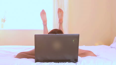 Young-woman-using-her-laptop