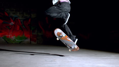 Skater-Macht-Backside-360-Trick