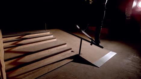 Skater-doing-crook-down-handrail