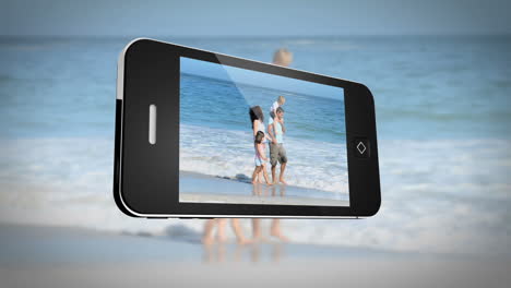Smartphone-Mostrando-Familia-Al-Aire-Libre