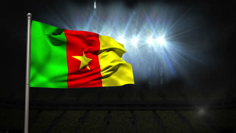 Bandera-Nacional-De-Camerún-Ondeando-En-Un-Asta-De-Bandera-