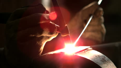 Máquina-De-Ingeniería-En-Taller-Metalúrgico.