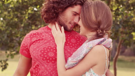 In-slow-motion-cute-couple-in-the-park