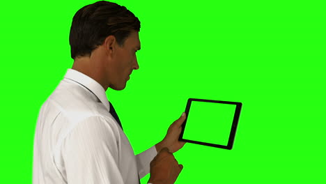 Empresario-Usando-Su-Tablet-Pc