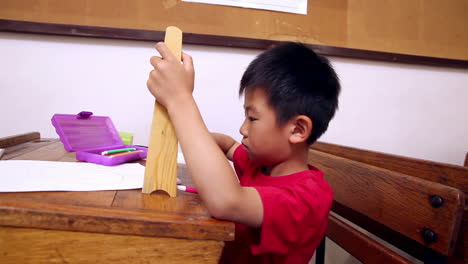 Concentrated-pupil-using-abacus