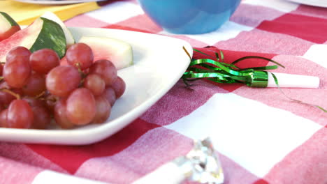 -Glückliche-Familie-Feiert-Geburtstag