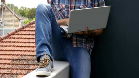 Man-using-computer