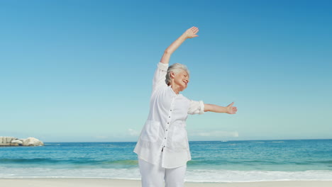 Senior-woman-exercising