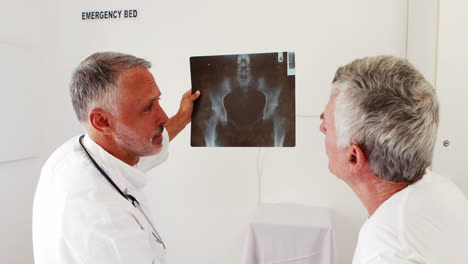 Doctors-speaking-about-the-xray-radio