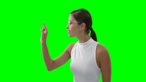 Eine-Frau-Benutzt-Einen-Virtuellen-Touchscreen