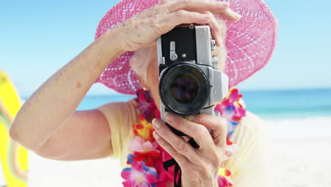 Senior-woman-taking-picture