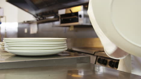 A-chef-piling-up-the-plates