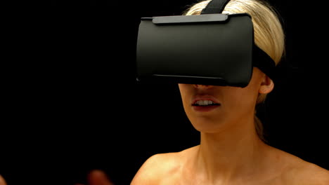 Woman-using-oculus-rift