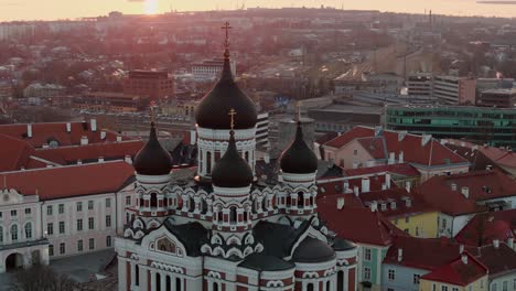 Tilt-down-Drone-view-of-Tallinn-old-town,-Estonia