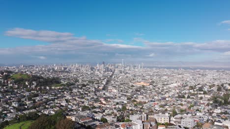 Aerial-drone-shot-of-the-sea-of-homes,-condos-and-apartments-in-San-Francisco