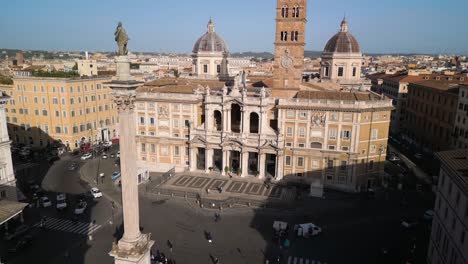 Filmischer-Knalleffekt-über-Der-Päpstlichen-Basilika-Santa-Maria-Maggiore