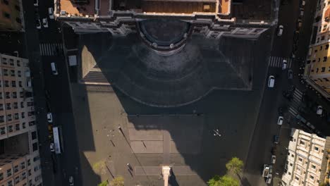 Top-Down-Drone-View-Above-Papal-Basilica-of-Santa-Maria-Maggiore