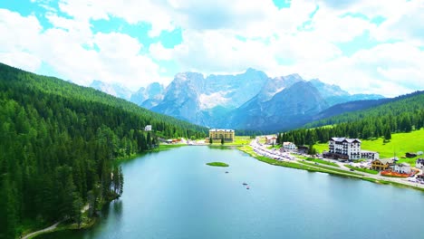 View-of-the-lake-Braies-in-Dolomites-mountains,-Italy