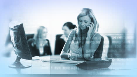 Businesswoman-working-on-her-desk