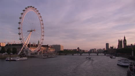 View-of-the-Thames-River