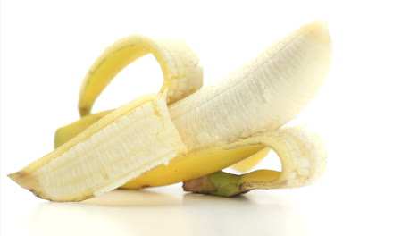 Open-banana-rotating-