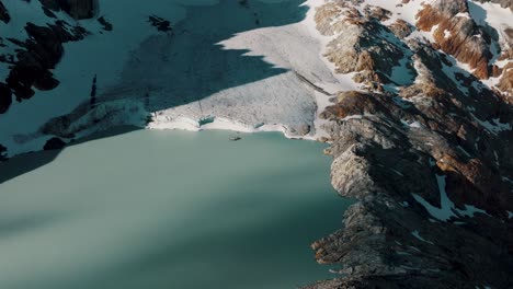 Eisfeld-Während-Des-Ojo-Del-Albino-Gletschertrekkings-In-Feuerland-In-Der-Nähe-Von-Ushuaia-In-Patagonien,-Argentinien