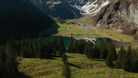 Lago-Hintersee,-Parque-Nacional-High-Tauern-En-Tirol,-Austria