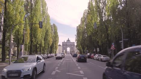 Munich,-Germany-–-October-20,-2019:-The-Siegestor-Victory-Arch-in-Munich,-Germany