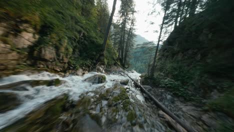 Luftaufnahme-Des-Johannesfall-Wasserfalls-In-Österreich