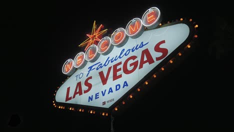 Bienvenido-Al-Fabuloso-Cartel-De-Las-Vegas-Durante-La-Noche