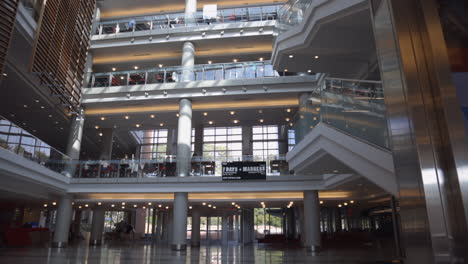 Modern-Interior-Of-4-storey-Atrium-Of-North-Carolina-State-University-In-Raleigh,-North-Carolina