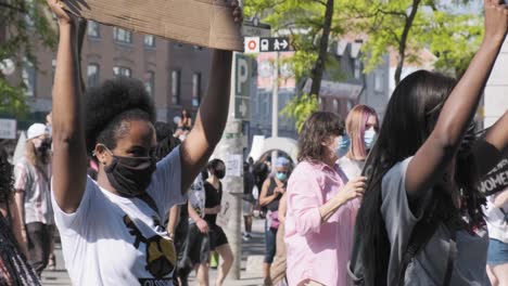 Una-Masa-De-Vidas-Negras-Importa-A-Los-Manifestantes-En-Ottawa-Tras-La-Muerte-De-George-Floyd.