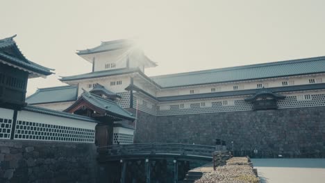 Puerta-Hashizume-mon-Del-Castillo-De-Kanazawa-En-Ishikawa,-Japón