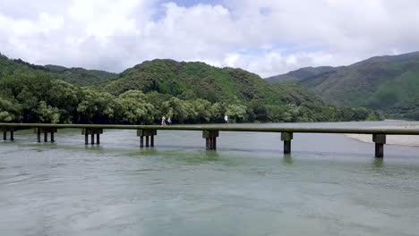 Low-lying-Bridge-of-Japan