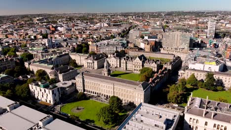Aerial-shot-of-Trinity-College-in-sunny-day