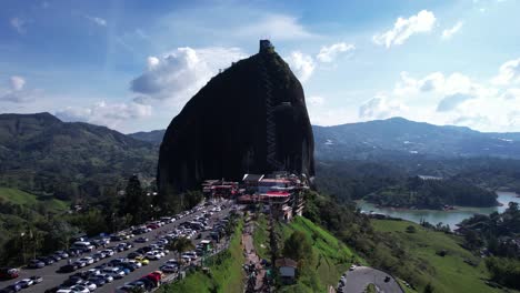 El-Penol,-Guatape-Rock-and-Landmark-of-Region-on-Sunny-Day,-Colombia
