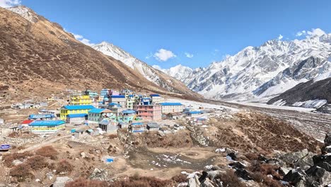 View-on-the-picturesque-colorful-high-altitude-village-of-Kyanjin-Gompa