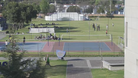 Moderne-Sportanlagen-Zur-Erholung-Und-Bewegung-Der-Studenten-Einer-öffentlichen-Universität-In-Mexiko