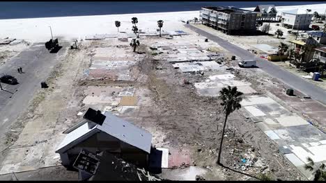 Playa-De-México,-Florida:-Vistas-Aéreas-De-La-Ciudad-Muestran-Los-Restos-De-La-Destrucción-Dejada-Por-El-Huracán-Michael,-Una-Tormenta-De-Categoría-5,-Que-Azotó-En-Octubre-De-2018.