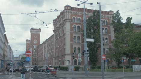 Cuartel-Rossauer-En-Viena-Construido-En-1848