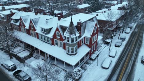 American-House-snow-covered-after-snowfall-in-winter