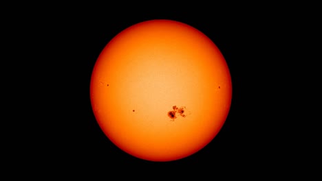 Die-Sonne,-Rotation-Von-Sonnenflecken-Auf-Der-Oberfläche-Mit-Sonneneruptionen-Und-Energie
