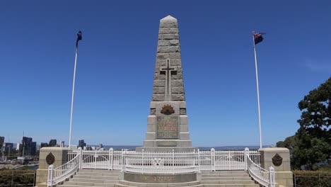 State-War-Memorial-Kings-Park,-Perth,-Australia---Toma-Manual
